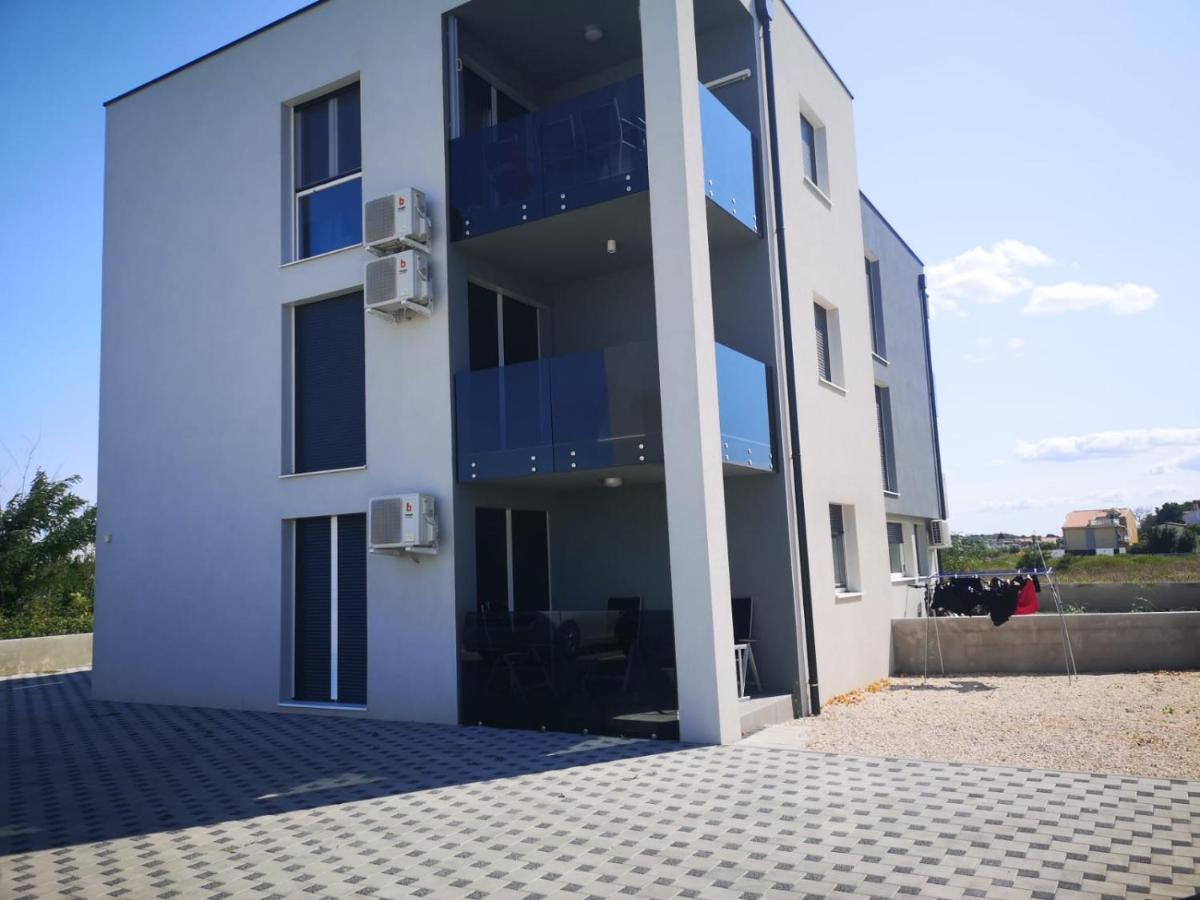 La Selina Nin Apartment Luaran gambar