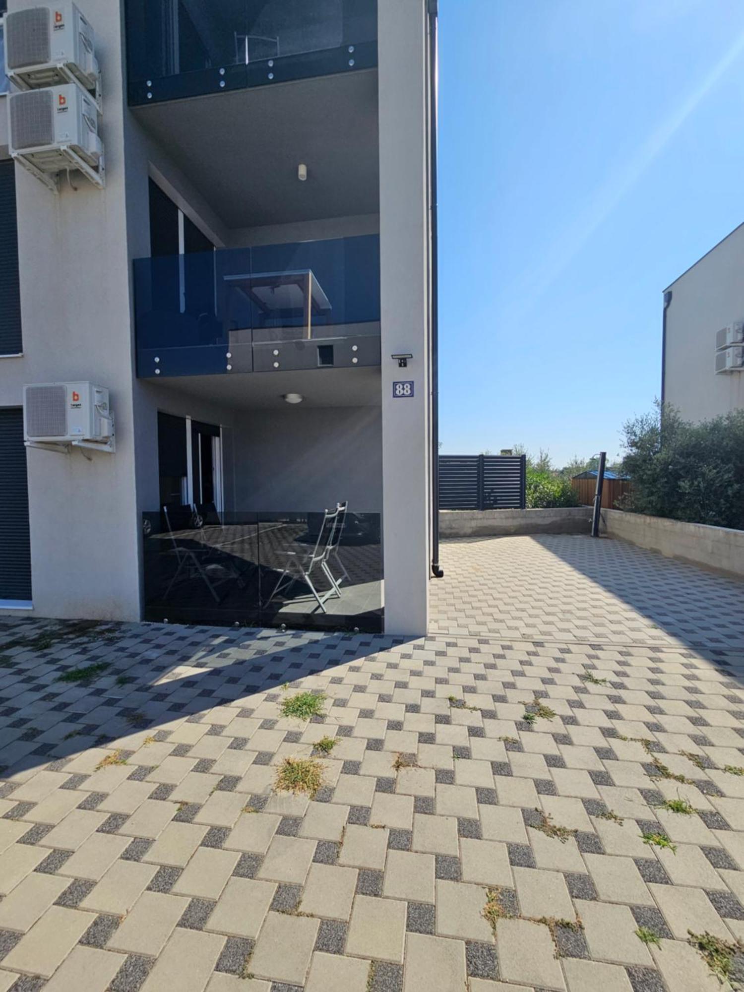 La Selina Nin Apartment Luaran gambar