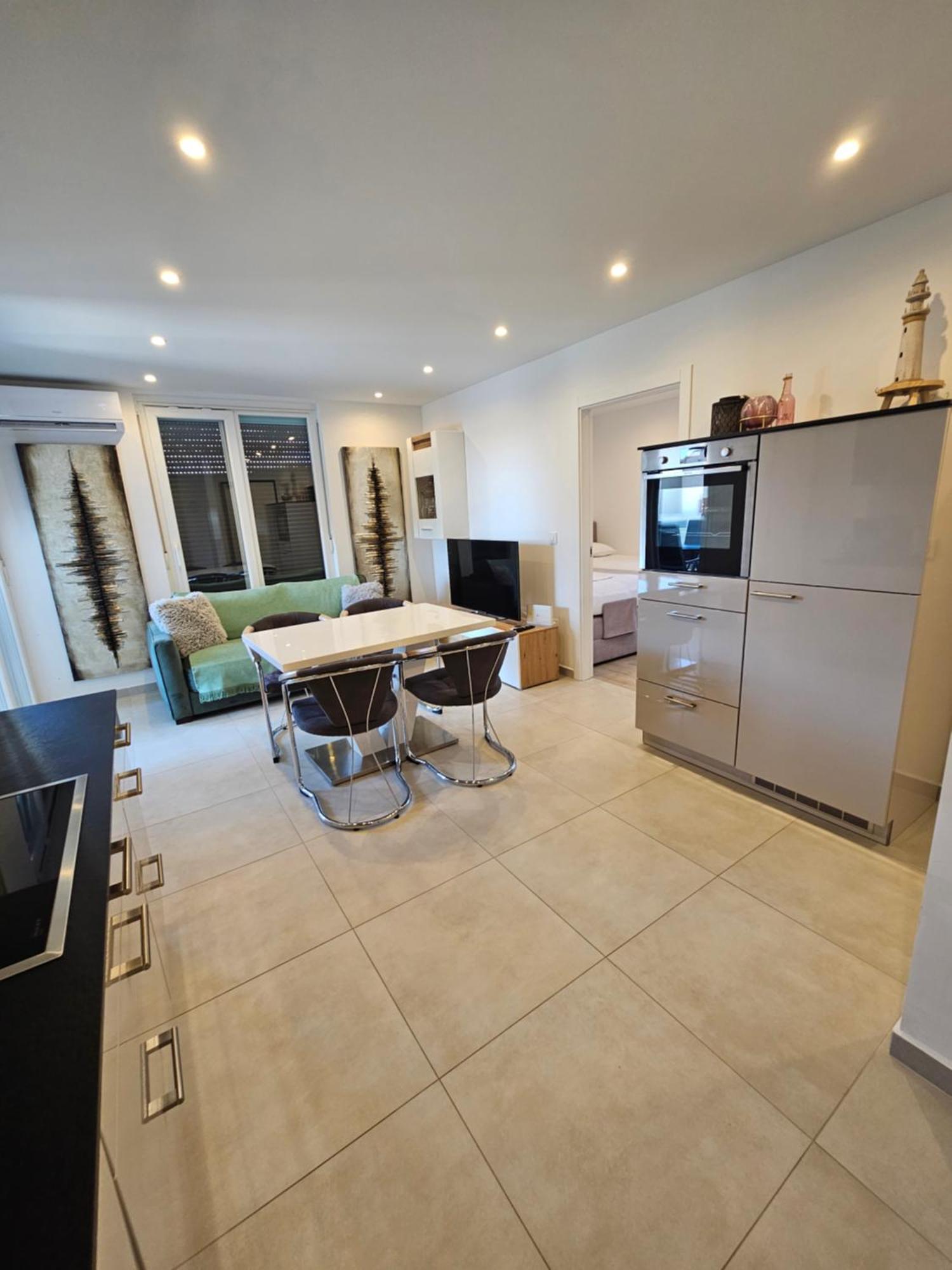 La Selina Nin Apartment Luaran gambar